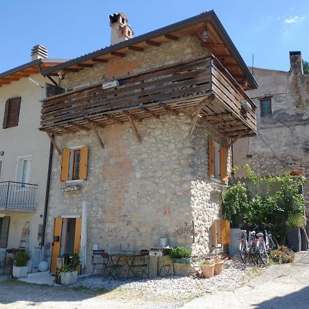 Villa Il Rustico Di Peri Extérieur photo