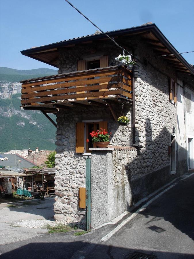 Villa Il Rustico Di Peri Extérieur photo